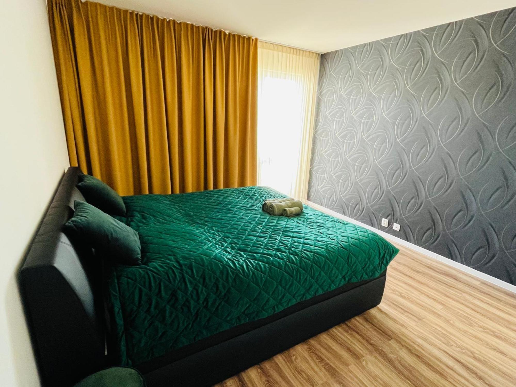 Apartman Urbanpark Trencin Luaran gambar
